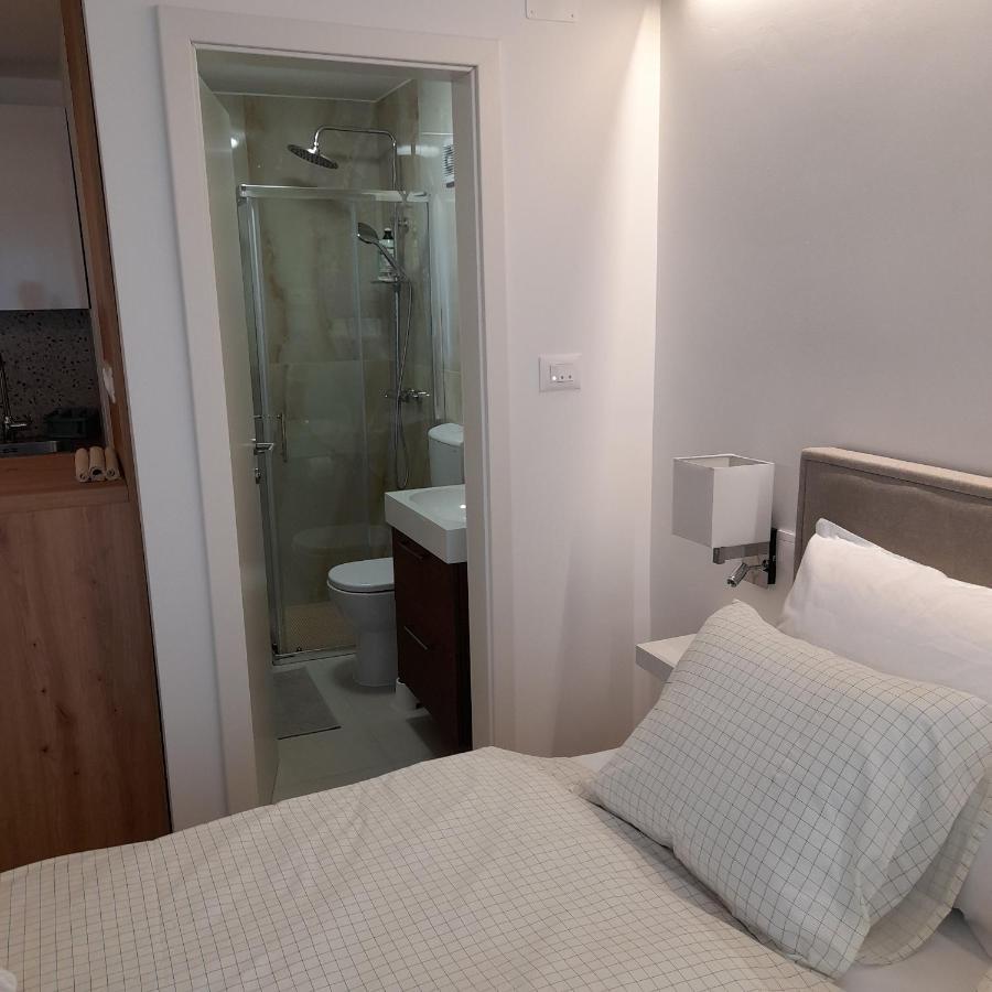 Studio Apartman Four Pearls Karlovac Buitenkant foto