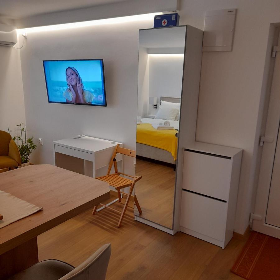 Studio Apartman Four Pearls Karlovac Buitenkant foto